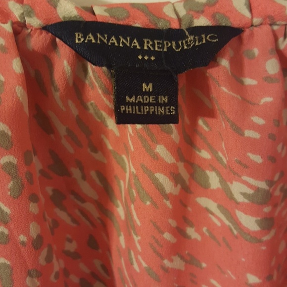 Banana Republic Sleeveless ruffle neck Abstract print top - Picture 2 of 5